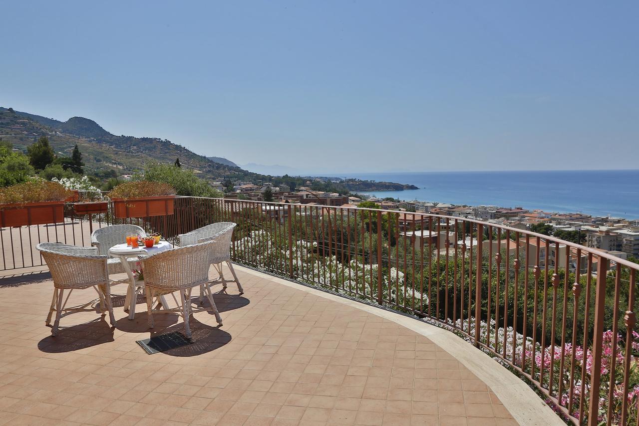 Terrazze Ponente E Levante - By Vacation Service Apartment Cefalu Exterior photo